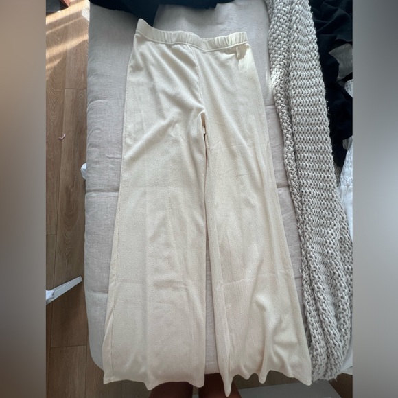 Reformation Ritzy Two Piece Set - Picture 5 of 5